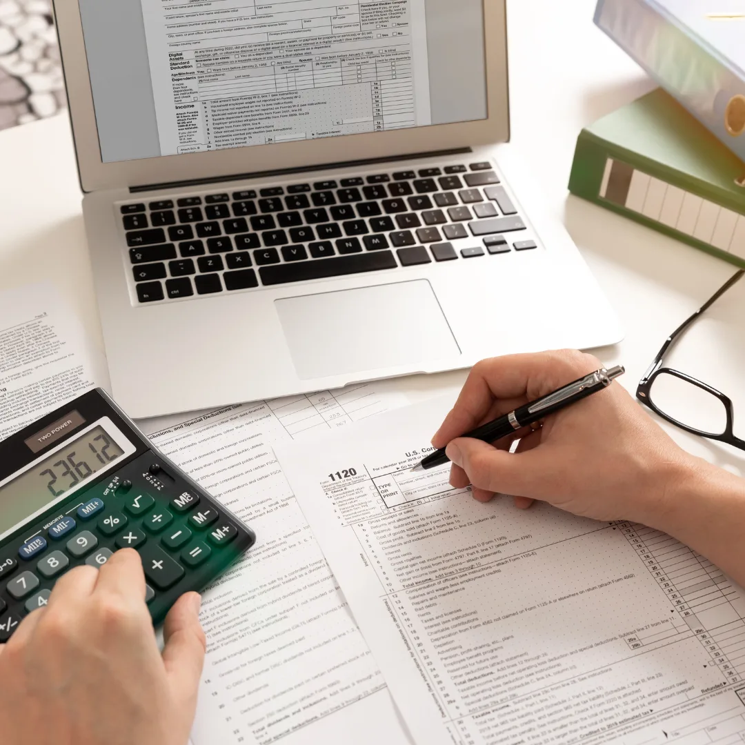 Deuda comercial y financiera